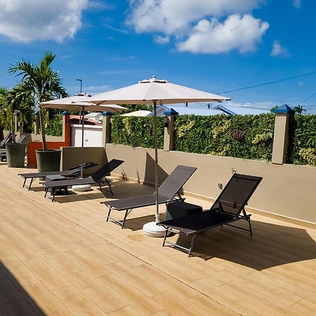 Evasion En Plein Coeur De La Ville T2 Jacuzzis Sauna Et Piscine Au Centre De Port-Louis Exteriér fotografie